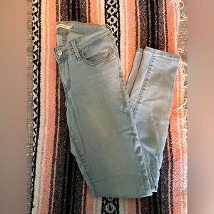 Womens Levi’s 710 Super Skinny Size 27 Jeans
